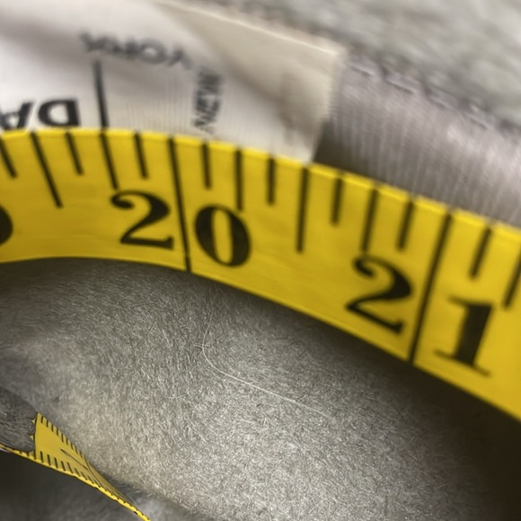 Women's Vintage soft grey wool fall/winter hat. - Picture 5 of 6